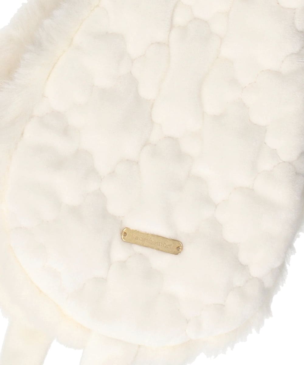 MILKY WHITE